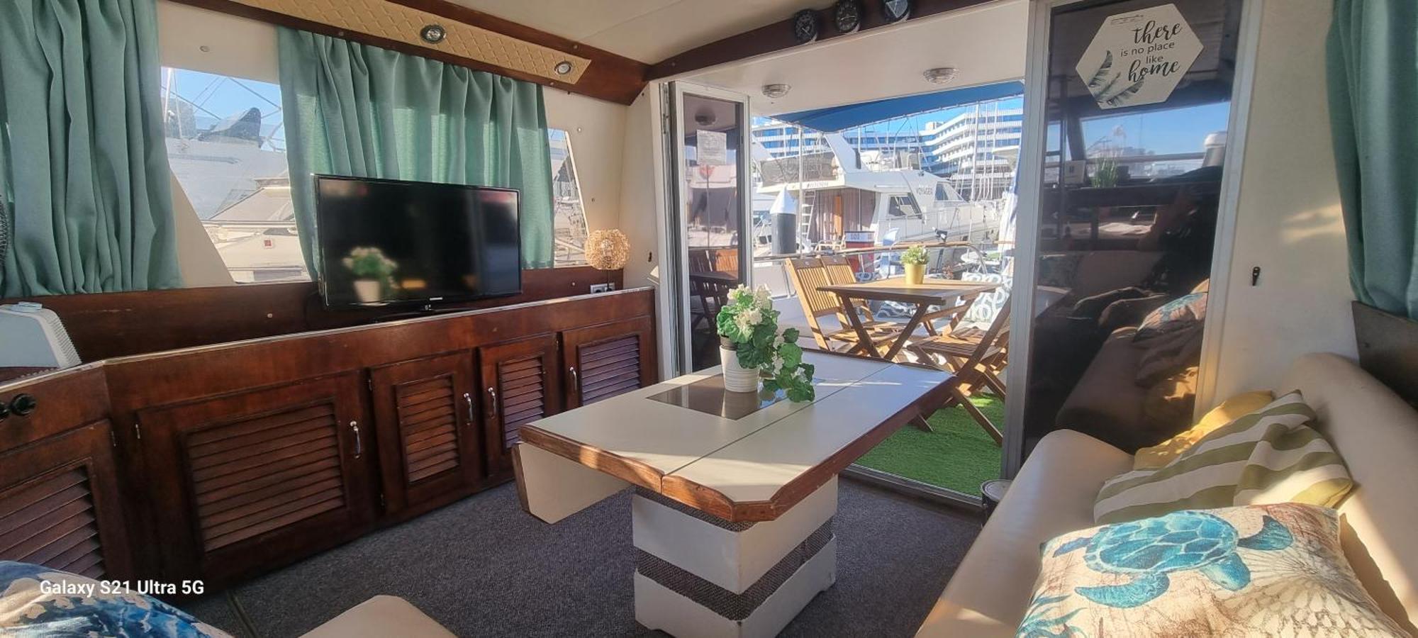 Hotel Beautiful And Comfy Boat In Barcelona With Boat Tour Option Exteriér fotografie