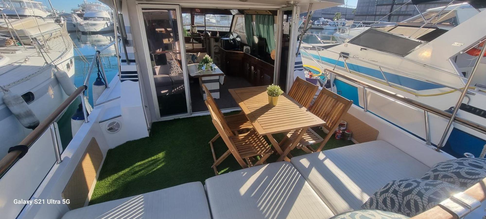 Hotel Beautiful And Comfy Boat In Barcelona With Boat Tour Option Exteriér fotografie
