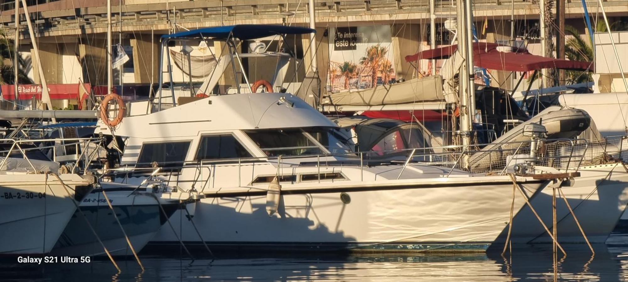 Hotel Beautiful And Comfy Boat In Barcelona With Boat Tour Option Exteriér fotografie